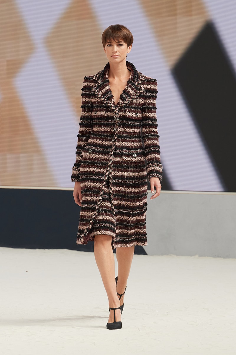 chanel fall/winter 2022 haute couture virginie viard pharrell williams runway dress tweed skirt suits hats 