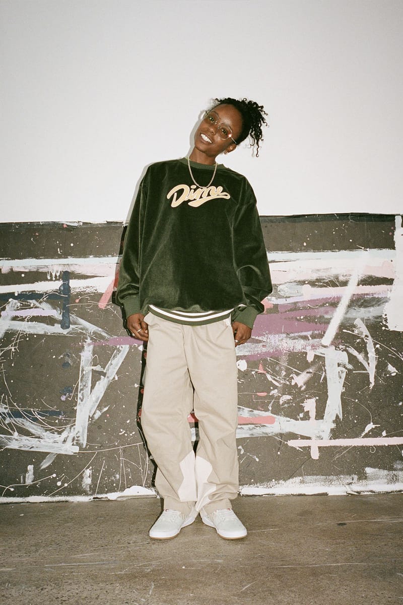 DIME DIME TEAM CORDUROY CREWNECK Team Corduroy Crewneck（Beige 
