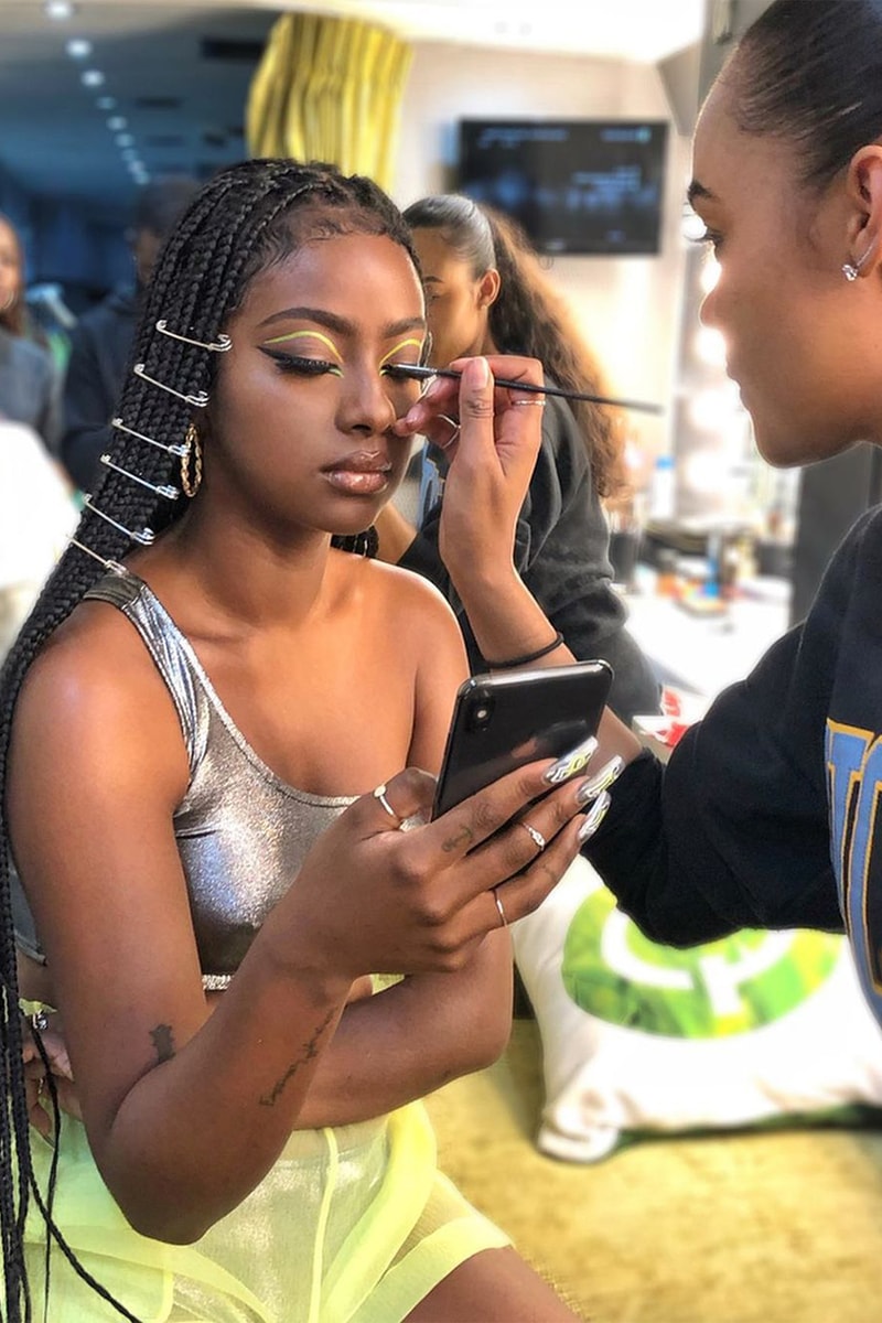 Floating eyeliner hood eyed makeup photos instagram