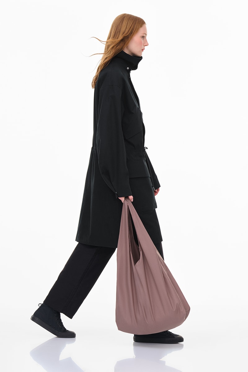 uniqlo lookbook fall winter 2022 collection jackets essentials