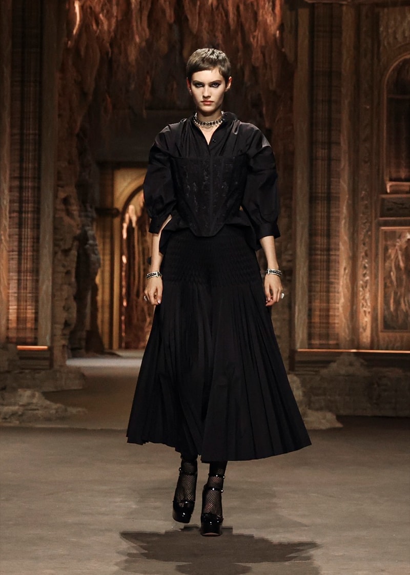 dior paris fashion week spring summer 2023 runway show
