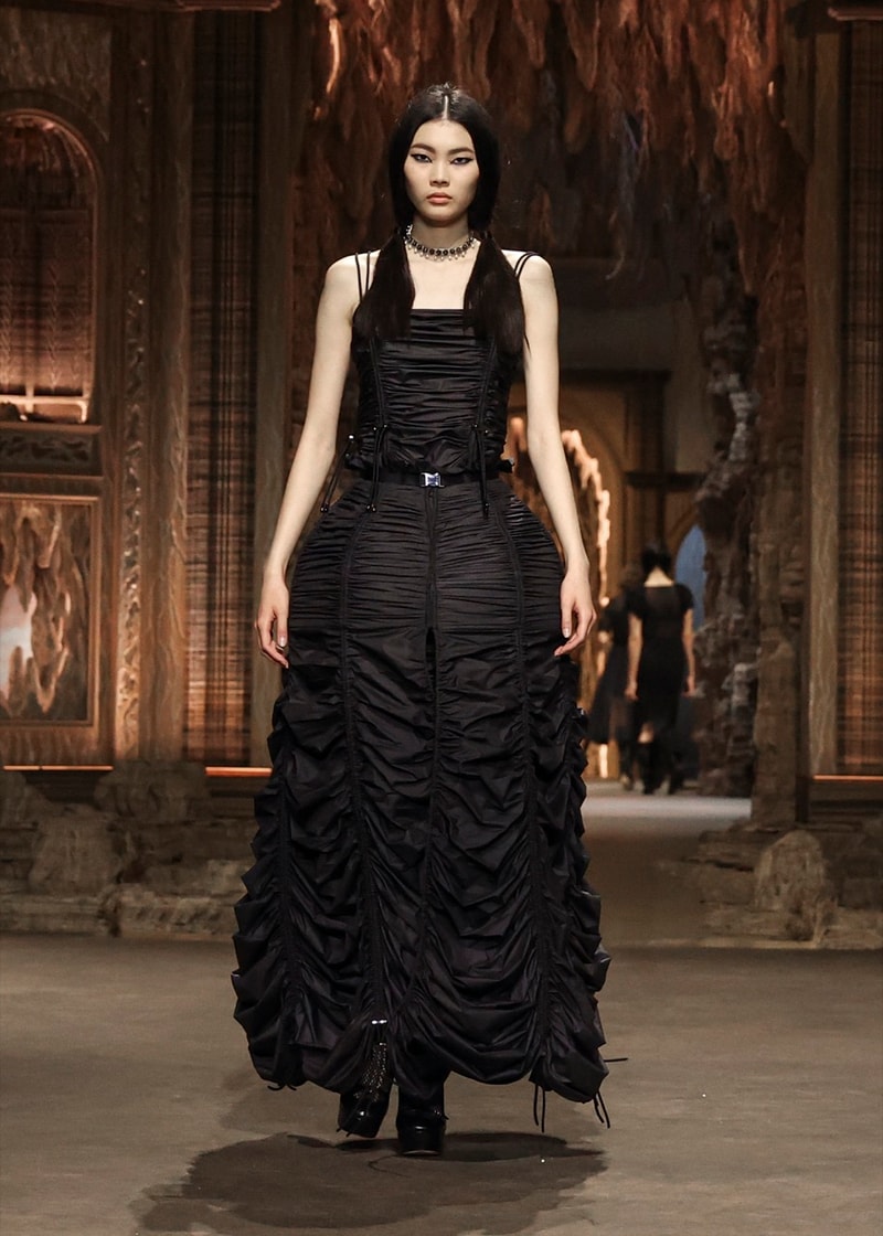 dior paris fashion week spring summer 2023 runway show