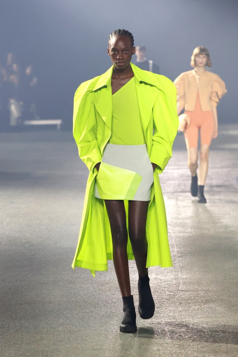 issey miyake paris fashion week runway