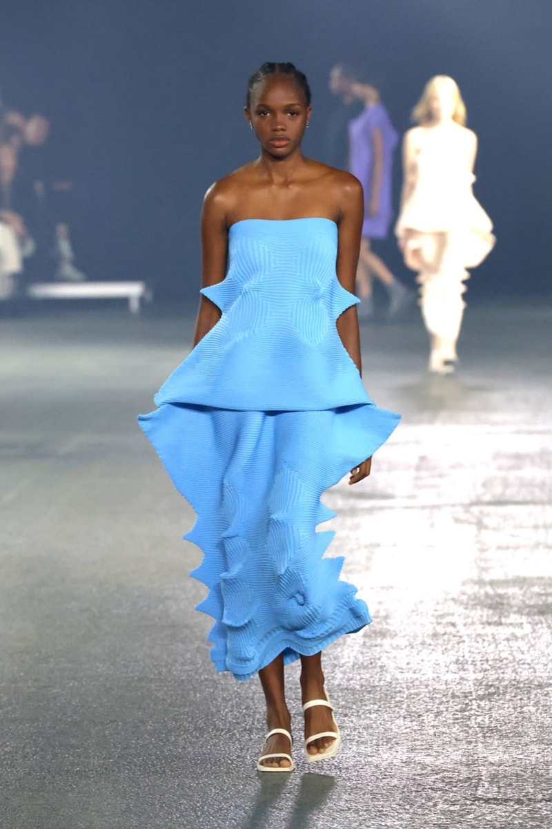 issey miyake paris fashion week runway