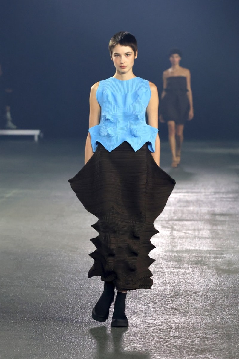 issey miyake paris fashion week runway