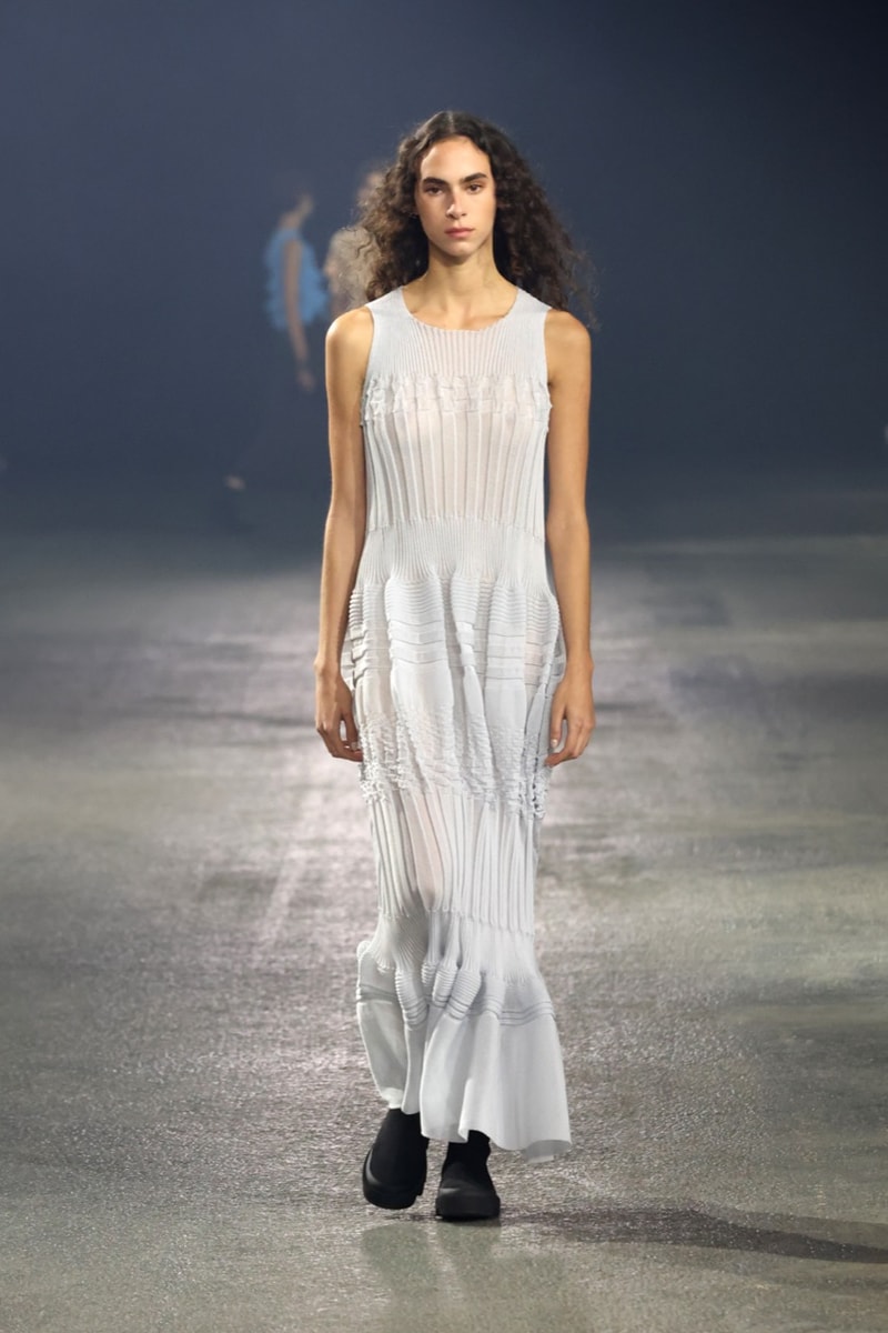 issey miyake paris fashion week runway