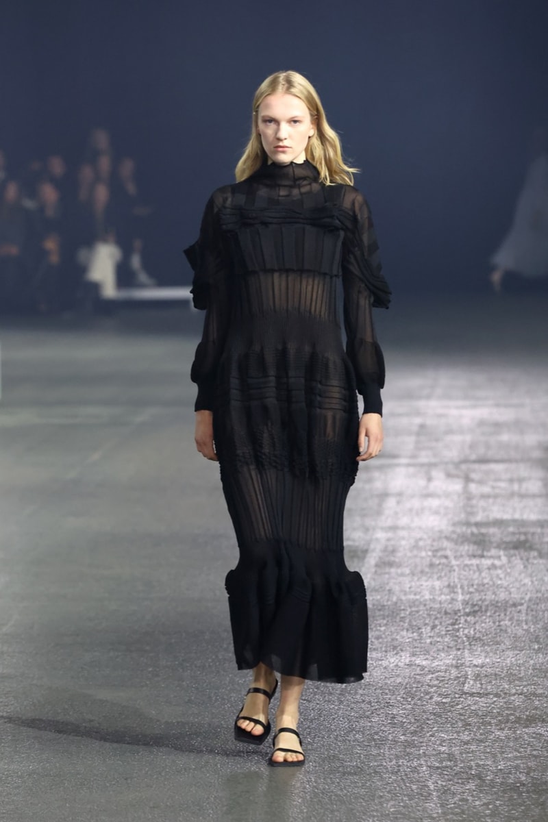 issey miyake paris fashion week runway
