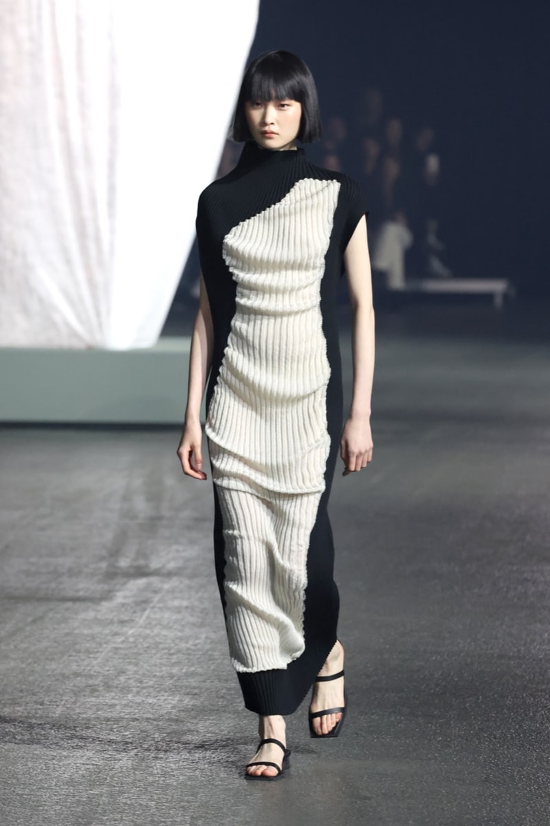 issey miyake paris fashion week runway