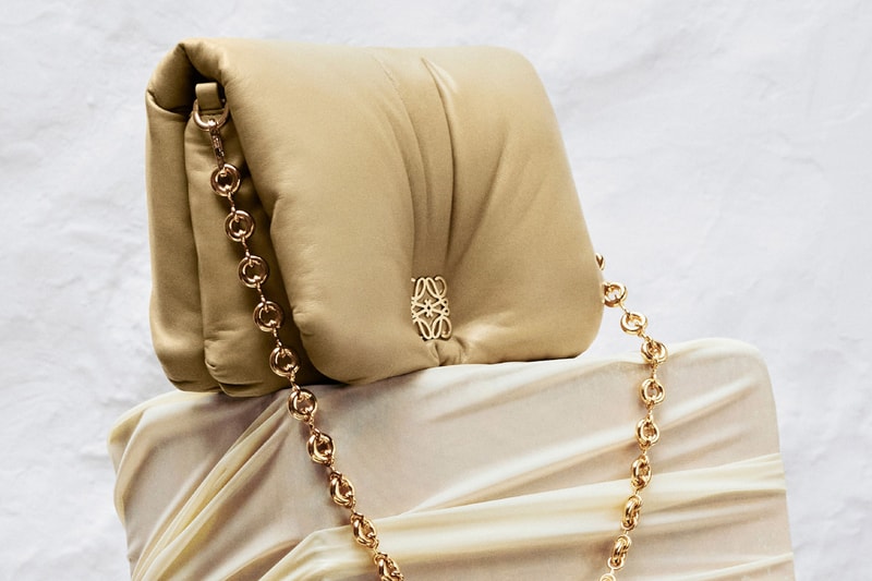 Loewe Unveils FW22 Bags and Accessories In New Color and Form