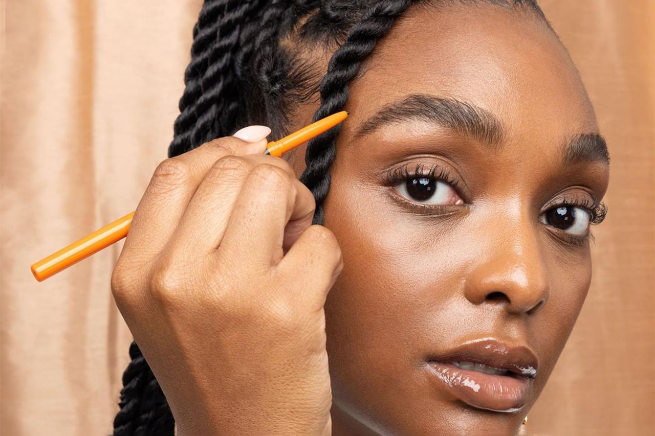 Fall 2022 makeup skincare essentials boy smells chanel hermés ami colé victoria beckham beauty mutha