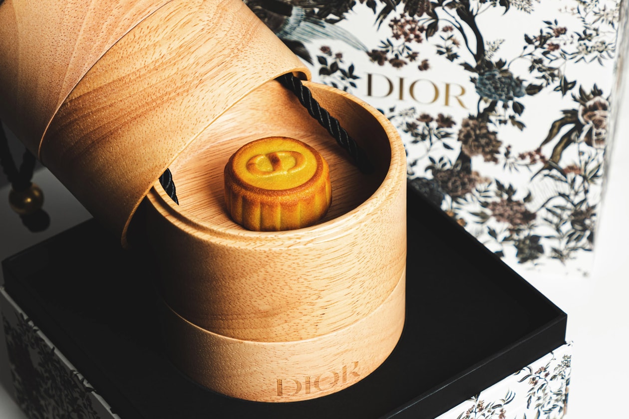 People's Daily, China on X: Gucci, Tiffany, Dior… International luxury  brands create luxurious #mooncakes for China's Mid-Autumn Festival. Which  one is your favorite? (Photos courtesy of Shenyefachi)   / X