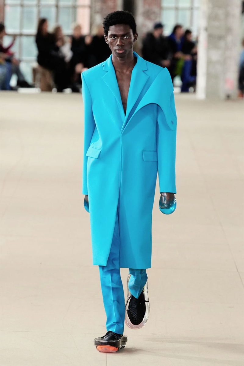 Botter Spring/Summer 2023 Condom Gloves Water Paris Fashion Week Images