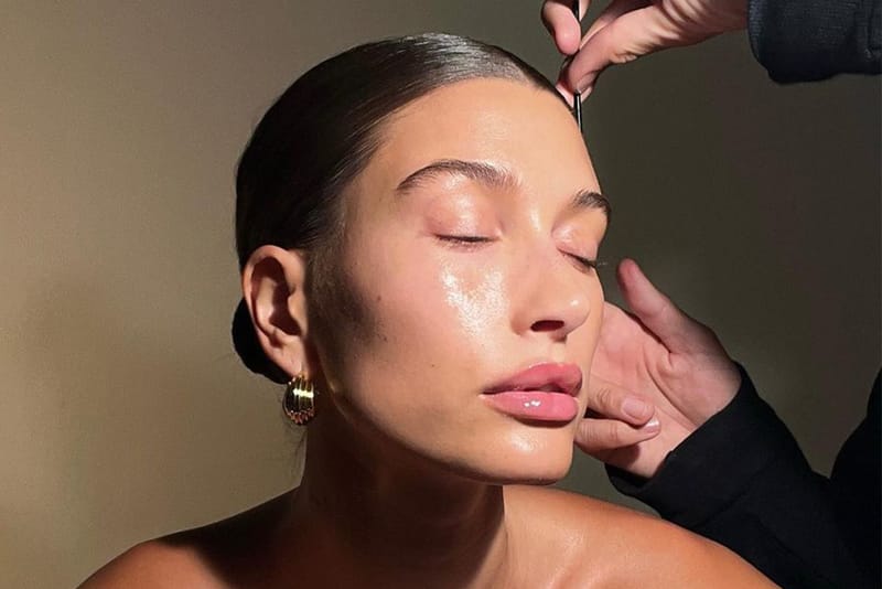 Hailey Bieber’s Foundation Hack Unlocked the Keys To "Glazed Donut" Skin