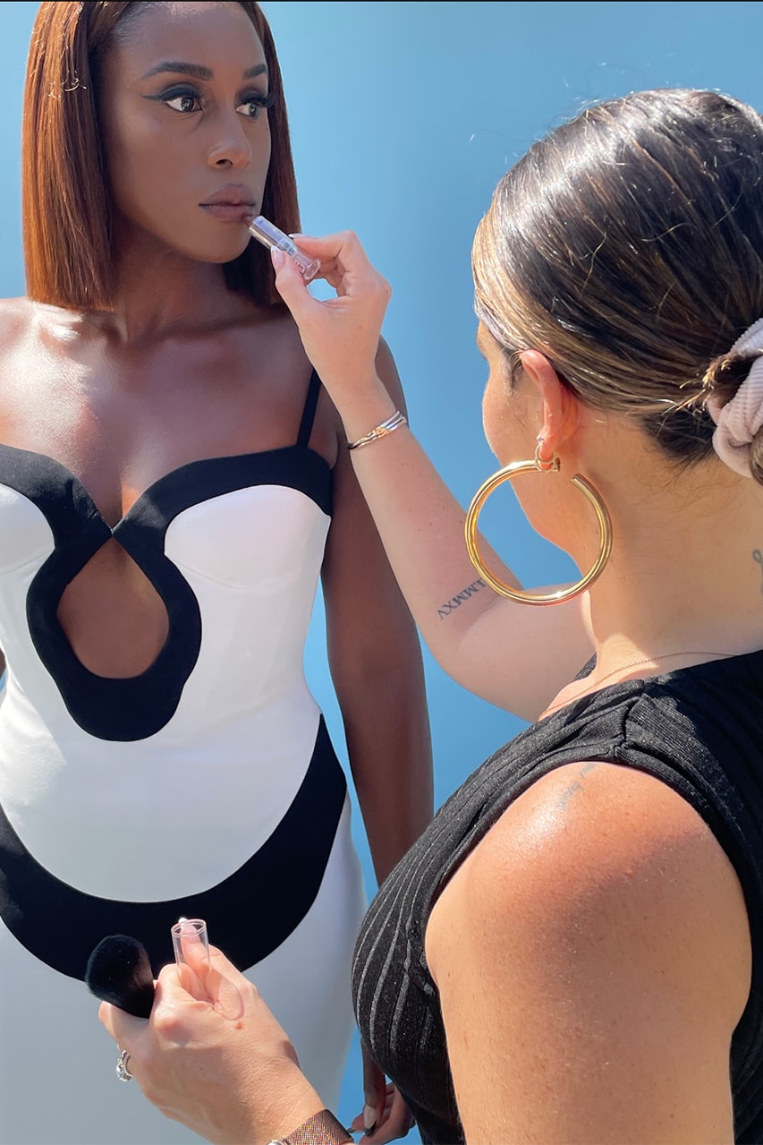 Here’s How To Get Issa Rae’s $15 USD Red Carpet Look elf cosmetics lipstick eyeshadow foundation photos 