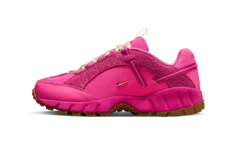 Jacquemus Is Bringing Back Its Nike Air Humara Collab in All-Pink