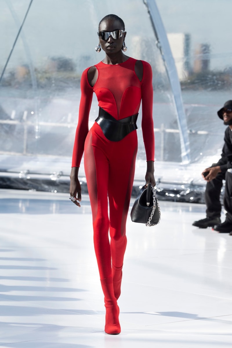 alexander mcqueen spring summer 2023 naomi campbell london fashion week dresses