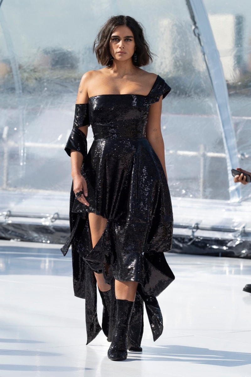 alexander mcqueen spring summer 2023 naomi campbell london fashion week dresses