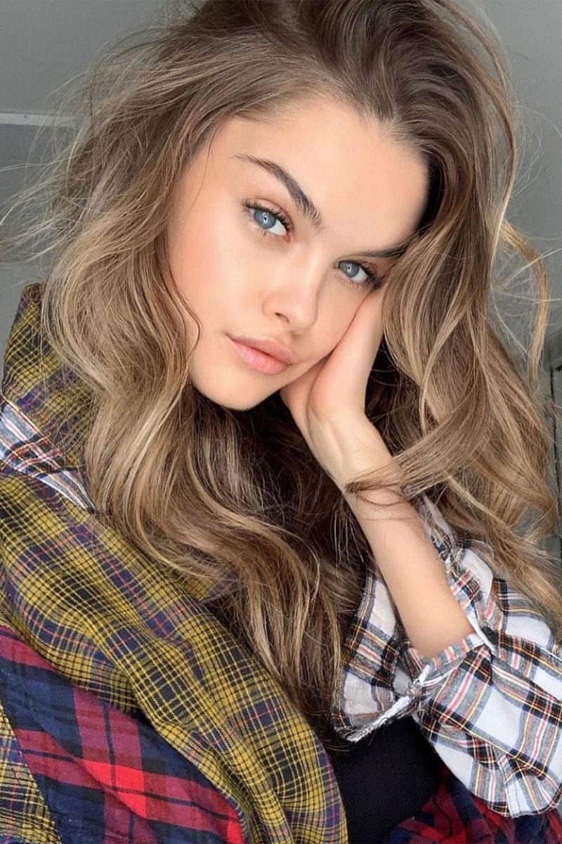 Fall Hair Color Trends 2022 sunset copper brick red golden blonde latte bronde raven brunette new york hair colorist liv casanova