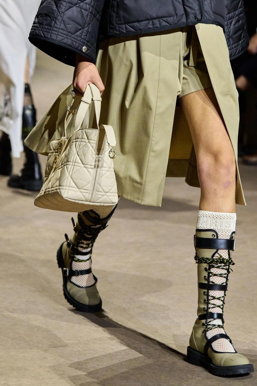 Fashion Month Footwear Loewe Gucci Burberry Schiaparelli Chanel Fendi Burberry Christian Dior Moschino
