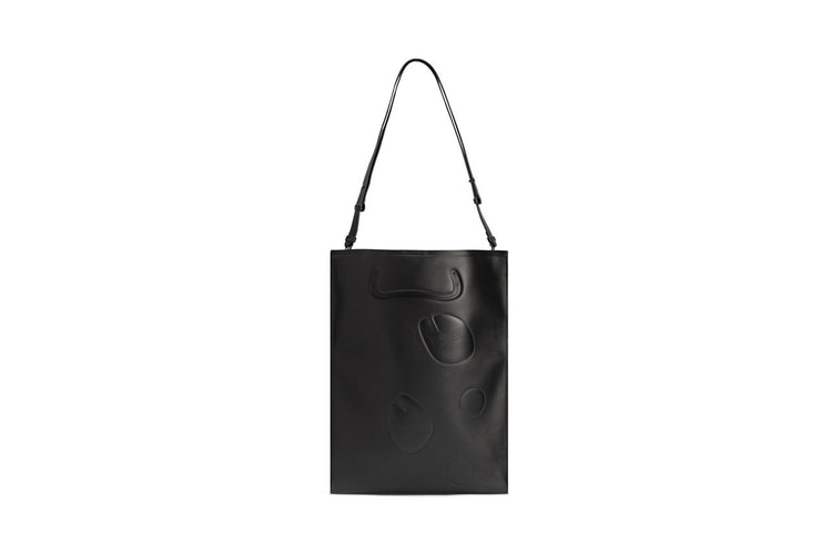 Maison Margiela Unveils Tabi Toe-Inspired Shopping Bag
