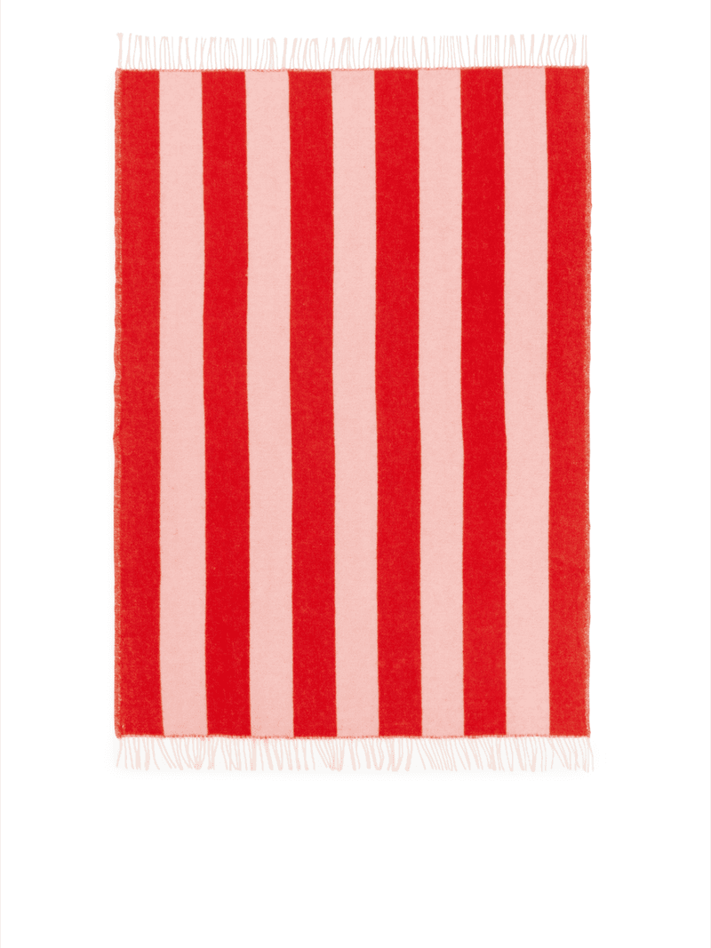 arket blankets winter warm stockholm artist evelina 