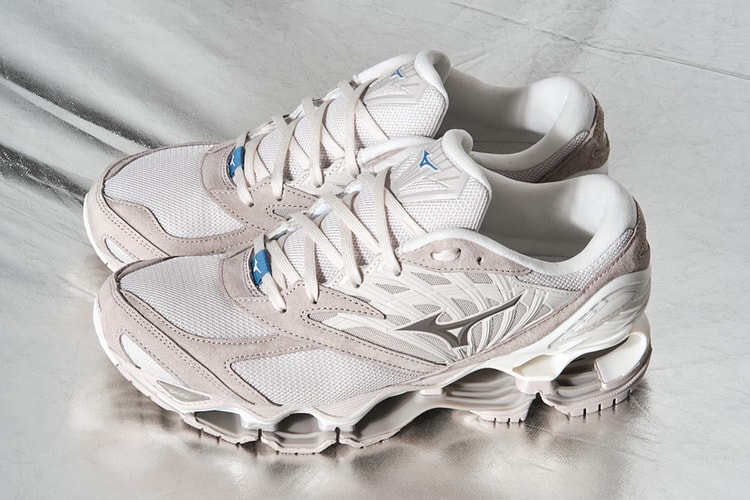 Mizuno Dresses the Wave Prophecy LS in Neutrals