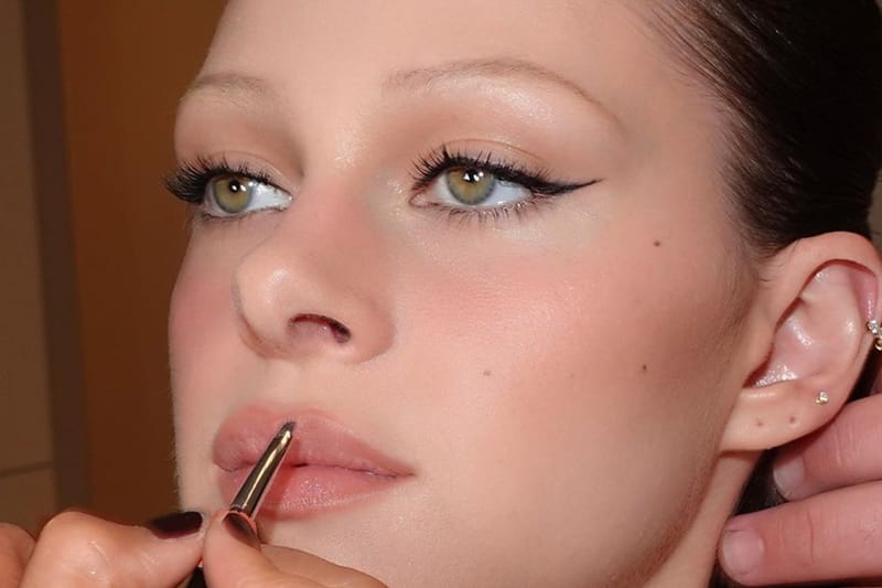 Your Favorite Celebrities Are Using This Smart Hack To Achieve the Micro '90s Brows