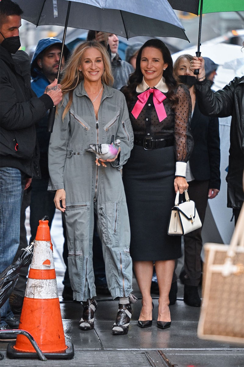 And Just Like That SEason 2 Sarah Jessica Parker Kristin Davis Carrie Bradshaw Charlotte Filming Images