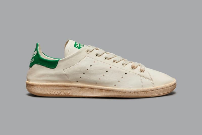 adidas gazelle silver green womens Balenciaga x Adidas Men's Track Forum White / Blue Low Top Sneakers main image 1