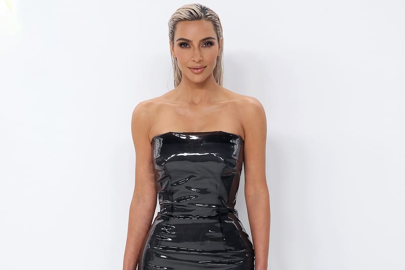 You Blinked Twice and Probably Missed Kim Kardashian’s Fabulous Press-On Nails Display