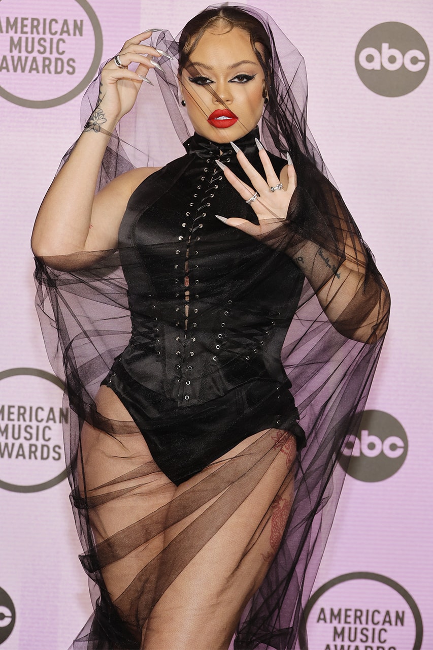 2022 50th annual american music awards best glam: hair makeup dove cameron kelly rowland