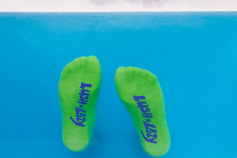 lush lazy oaf soaps shower gel bath bomb