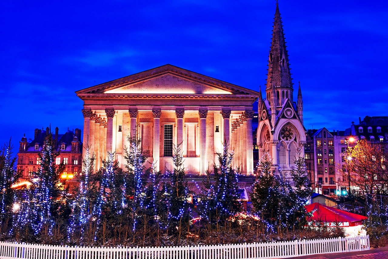 christmas market stalls hot chocolate toys gifts coffee wine