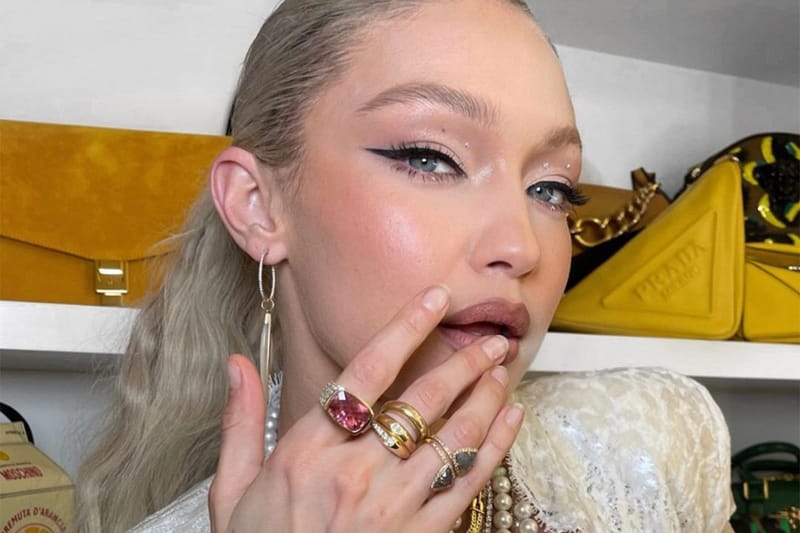 8 Stunning New Year’s Makeup Looks You Need to Bookmark