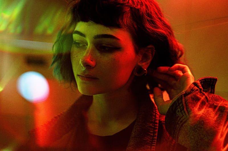 5 Prompts for Nosy Relatives Who Ask "Why Are You Still Single" on Holiday