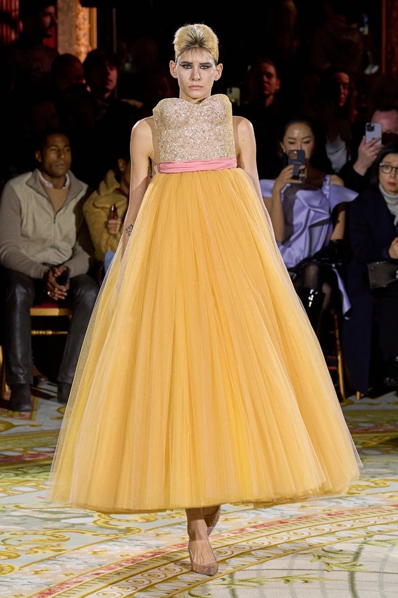 viktor rolf paris couture week spring show runway fashion 