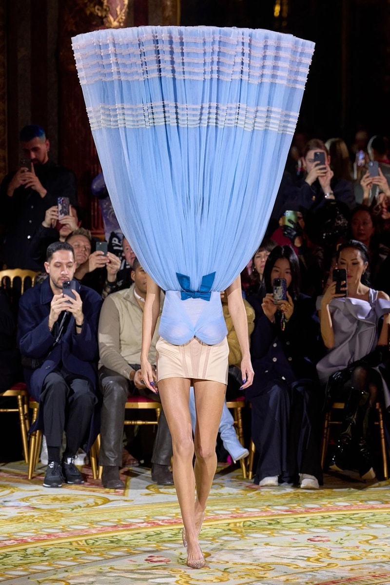 viktor rolf paris couture week spring show runway fashion 