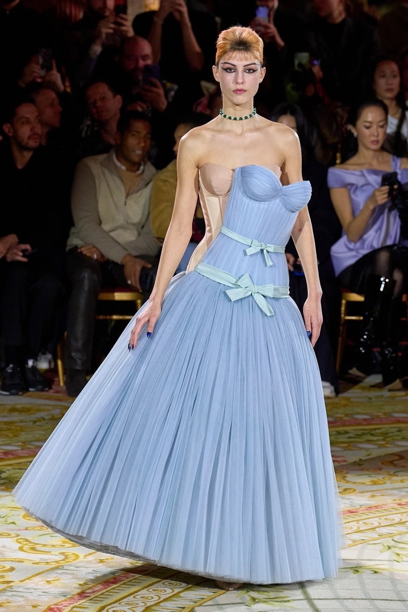 viktor rolf paris couture week spring show runway fashion 