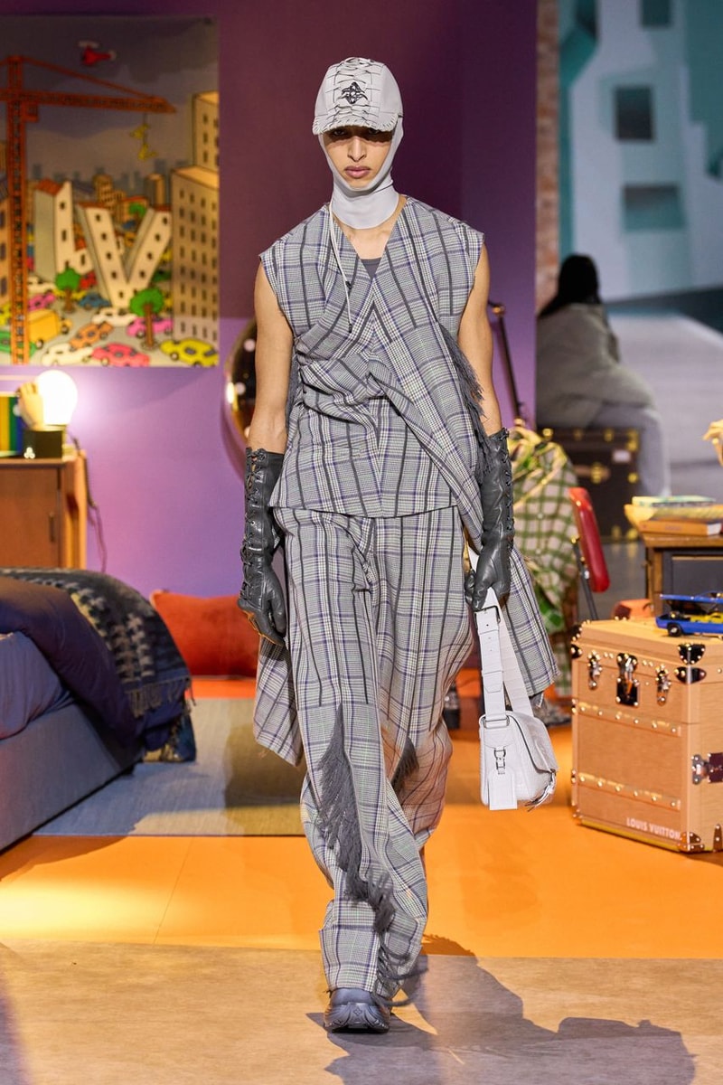 louis vuitton colm dillane fall winter menswear paris fashion week 