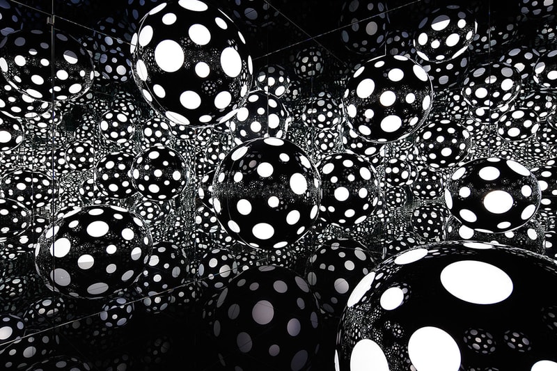hong kong yayoi kusama art museum paintings color 
