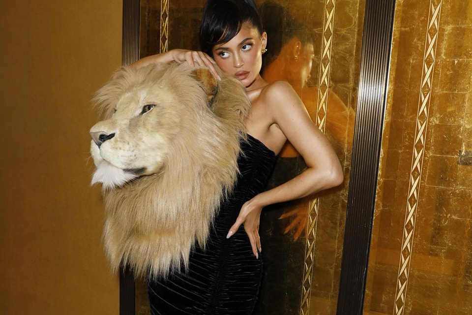 kylie jenner lion dress fashion show Schiaparelli's Couture Collection Featured Faux-Taxidermy Gowns