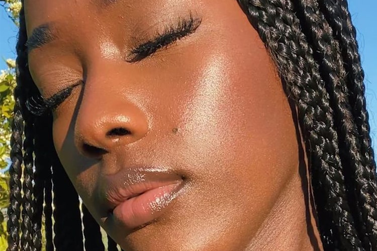 TikTok's "Lip Slugging" Is Your Savior for Those Chapped and Dry Winter Lips