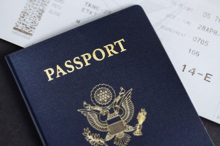 Brazilian Police Warn Women of #PassportBro Seeking "Traditional" Wife Overseas