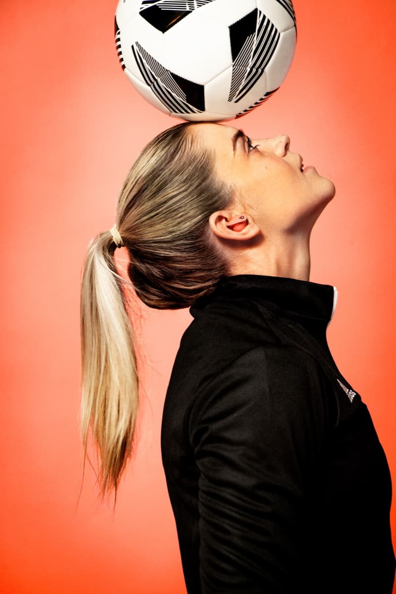 beats by dre headphones lioness striker alessia russo football england manchester