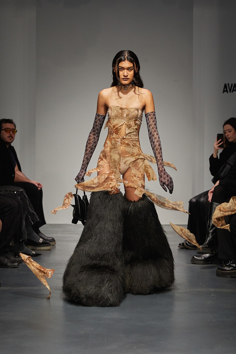 beate karlsson avavav milan fashion week runway clothes breaking models