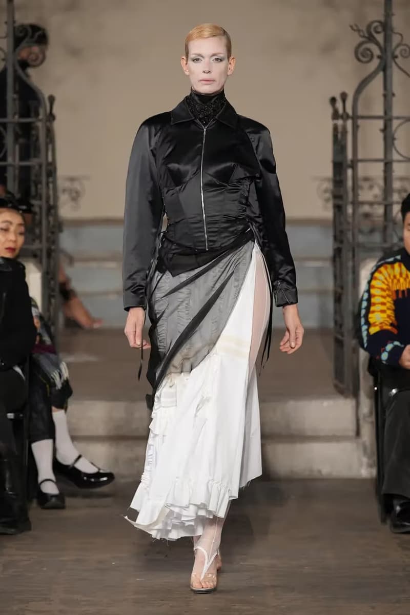 dilara findikoglu fall winter 2023 london fashion week runway show