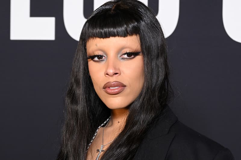 Doja Cat Honey Blonde Wig Paris Couture Week Experimental Makeup Instagram