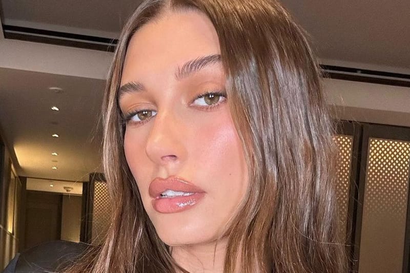 “Micro-Concealing” Is the Ultra Glam Hack for Covering Up Those Deep Acne, Blemishes and Pimple Spots