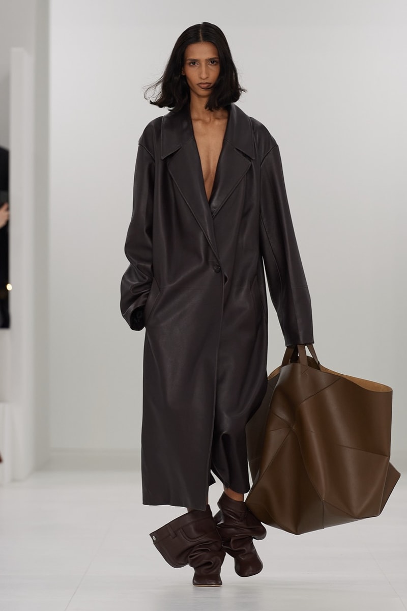 loewe fall winter runway show paris fashion week shoes 