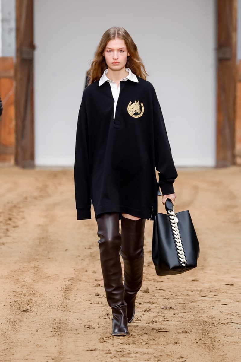 stella mccartney paris fashion week horses runway